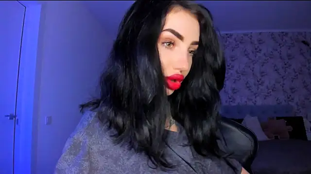 NancyLovee  online show from June 4, 7:51 pm