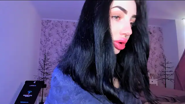 NancyLovee  online show from June 2, 1:45 pm