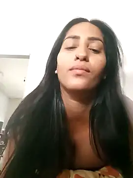 jennifergomes online show from December 3, 12:40 pm