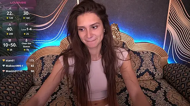 Snapshot of ValeryRoyale chatting on September 12, 10:13 am ValeryRoyale online show from September 12, 10:13 am