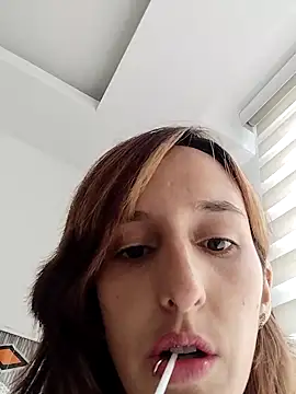 Ambar Roux  online show from November 3, 3:38 pm