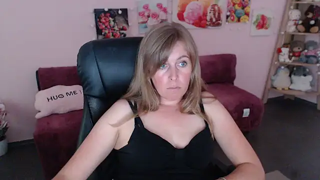 Hot Milady online show from June 29, 10:15 am