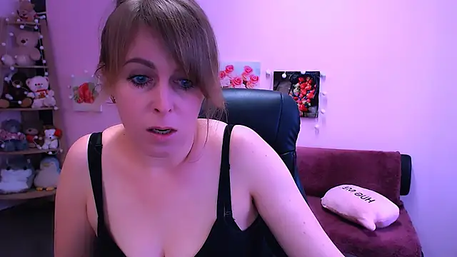 Hot Milady online show from March 11, 8:18 am