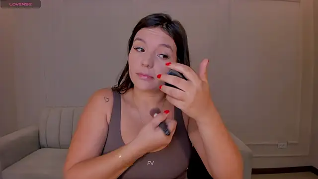 ValeriaRoldanX online show from June 10, 11:42 am