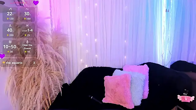 Snapshot of hanniiee_ chatting on October 20, 8:12 pm hanniiee online show from October 20, 8:12 pm