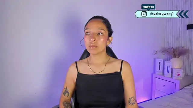 Valery wang online show from December 19, 12:08 pm