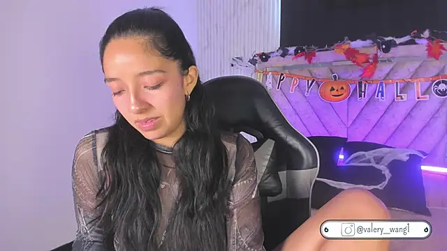 Valery wang online show from October 24, 12:01 pm