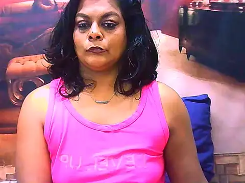 indianCherryPie online show from June 18, 9:14 am