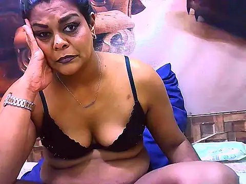 indianCherryPie online show from July 29, 8:53 pm