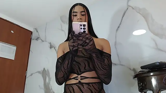 black cami online show from November 7, 3:17 pm