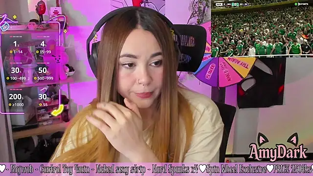  AmyDark online show from June 19, 2:16 am