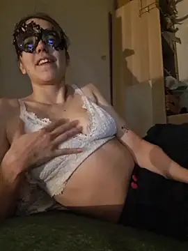 PearMaki online show from February 13, 2:35 am