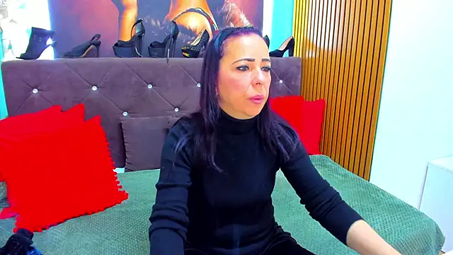 LauraSin online show from April 30, 3:23 am