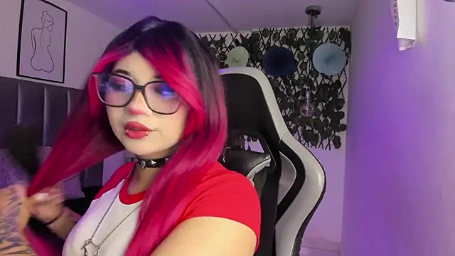 Kitty Gang online show from June 16, 1:28 am