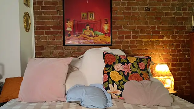 MaeDaybaby online show from May 1, 11:46 am