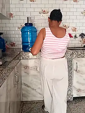 Saroj-Shah online show from October 16, 9:45 am