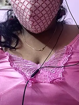 mallu-sumi online show from December 4, 6:08 pm