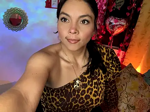 Snapshot of amii777 chatting on October 19, 7:21 am amii777 online show from October 19, 7:21 am