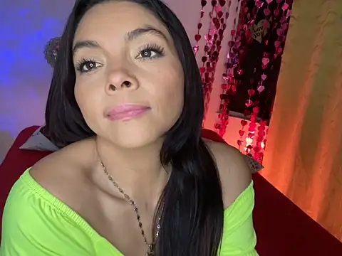 Snapshot of amii777 chatting on October 10, 7:24 am amii777 online show from October 10, 7:24 am