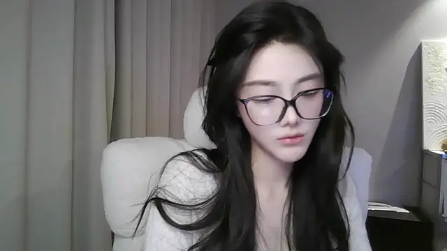 xiaxia-baby  online show from December 21, 2:43 pm