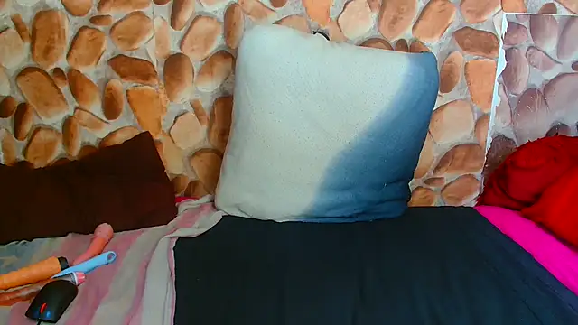 AfricanBigAssxx98 online show from March 7, 12:45 pm