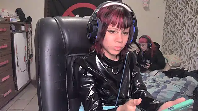 Liv Alt online show from June 25, 8:10 pm