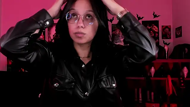 lilith-deveraux online show from July 24, 3:54 pm