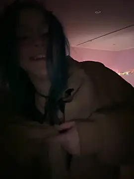 MaddisonHaas online show from October 31, 1:07 am