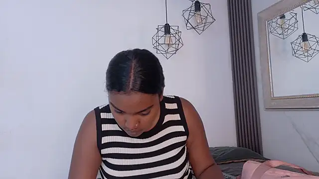 kayna gomez online show from July 30, 7:15 pm