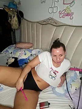 Sparkle2206 online show from April 20, 10:13 pm