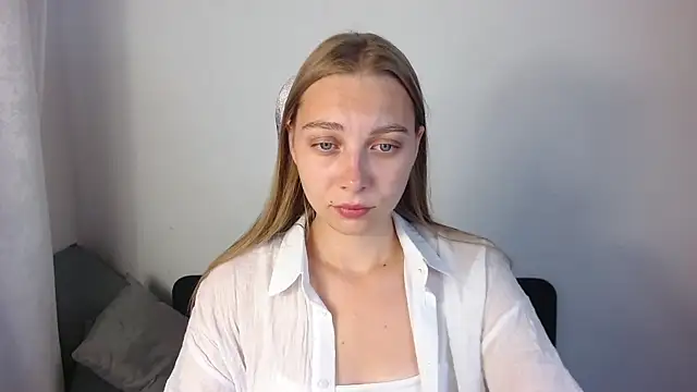 bellaa love  online show from July 15, 12:15 am