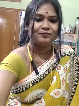 yoursweety09 online show from May 2, 7:33 am