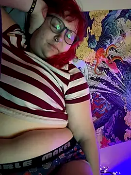 Snapshot of kitkitty420 chatting on October 6, 12:27 am kitkitty420 online show from October 6, 12:27 am