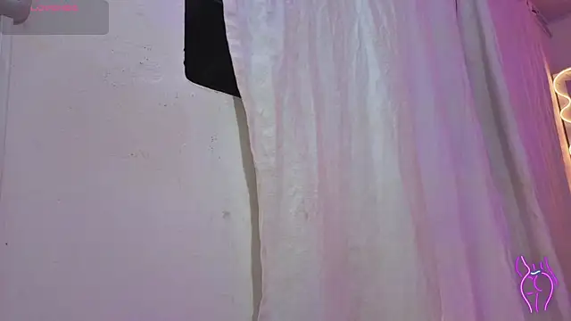 Laylafoxy tay online show from November 24, 3:30 am