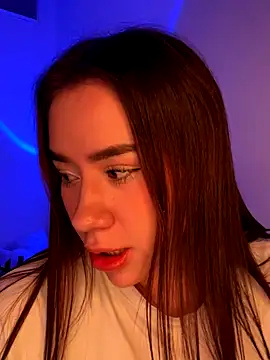 Snapshot of Im_Valen_Cute chatting on October 24, 1:23 am Im Valen Cute online show from October 24, 1:23 am