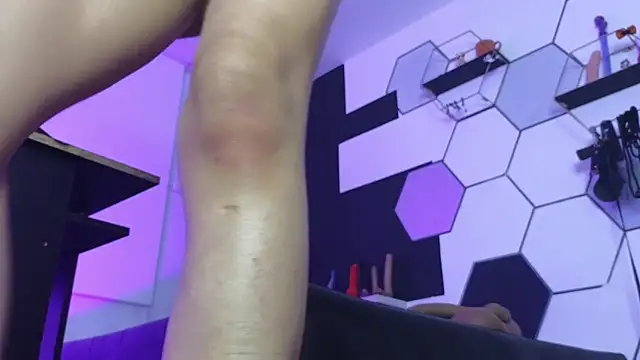 haileycat online show from November 8, 3:55 am