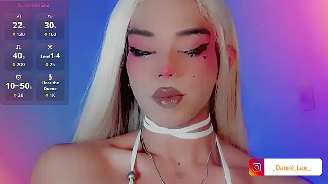 DanniLee  online show from November 25, 10:43 pm