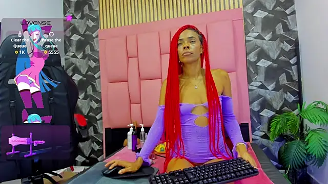 Brithanyslim online show from April 28, 7:07 pm