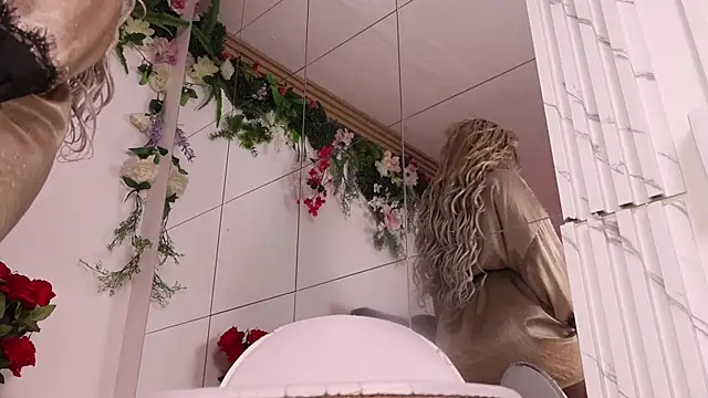 justnala  online show from March 5, 5:53 pm