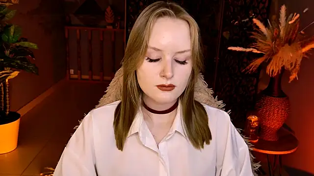 VivienLeeigh online show from June 5, 6:52 am