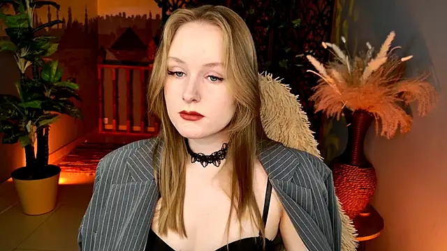 VivienLeeigh online show from April 29, 5:32 am