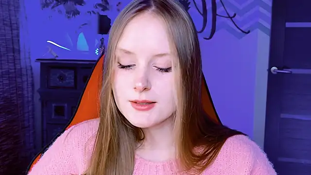 Snapshot of VivienLeeigh chatting on October 6, 1:50 pm VivienLeeigh online show from October 6, 1:50 pm