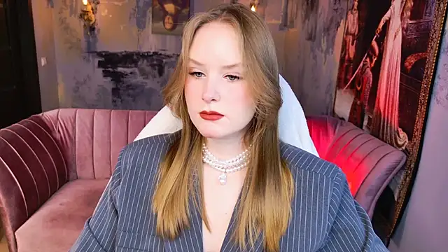 VivienLeeigh online show from May 4, 5:22 am