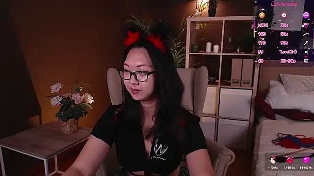 Snapshot of Marine_Vact chatting on September 18, 2:04 pm Marine Vact online show from September 18, 2:04 pm