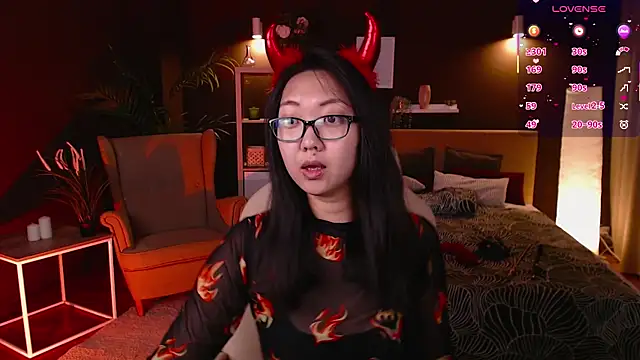 Snapshot of Marine_Vact chatting on September 10, 5:24 pm Marine Vact online show from September 10, 5:24 pm