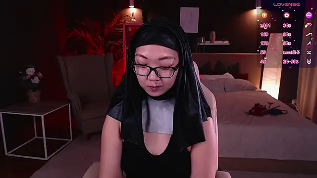 Snapshot of Marine_Vact chatting on October 1, 2:11 pm Marine Vact online show from October 1, 2:11 pm