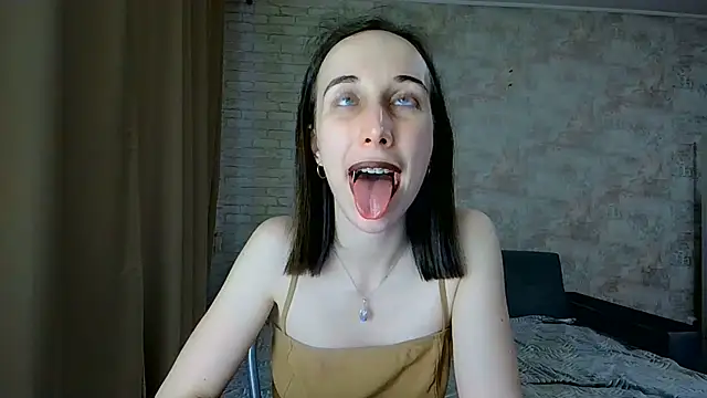 Anika bloom online show from July 27, 2:52 am