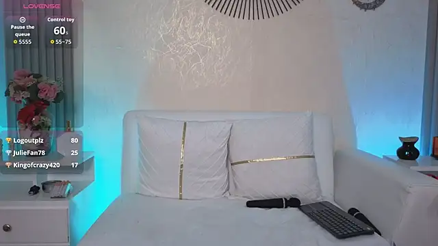 EMILY ROUSSE71 online show from June 29, 12:28 am