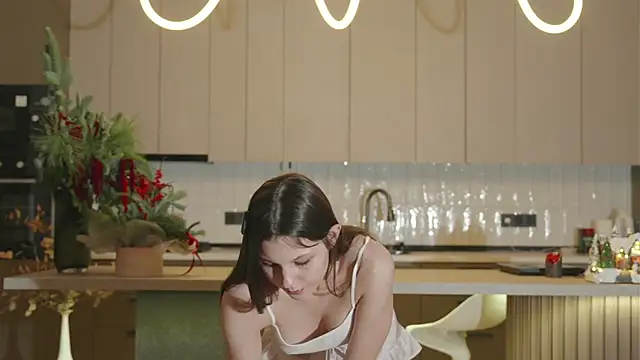 whisper of love online show from December 19, 2:27 am