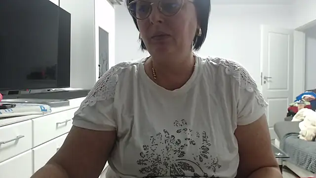 Amandamuller1982 online show from November 13, 5:23 pm